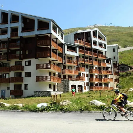 Apartment Hameau Du Borsat 1& 2 - Pour 4 Personnes 544 *